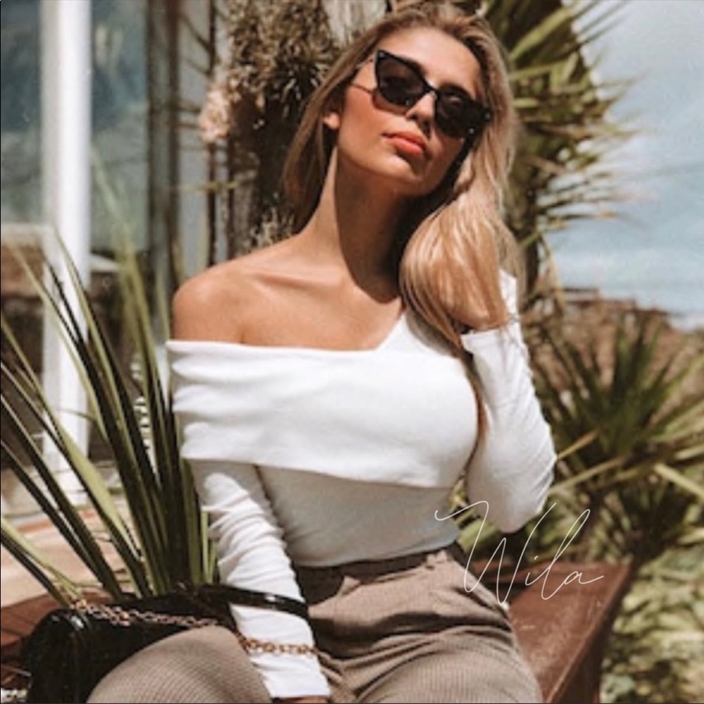 Ribbed off the shoulder folded top white - Picture 1 of 3